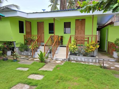 Mac beach campsite resort