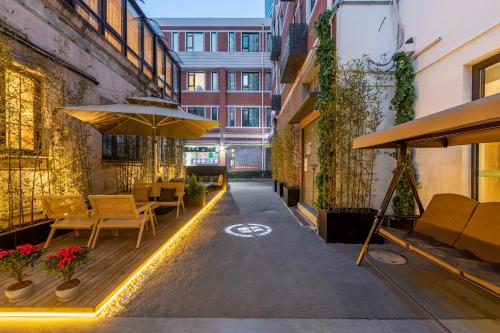 花園, 靜安TRUE GO酒店-上海靜安區南京西路 (Jing'an TRUE GO Hotel - Shanghai Jing'an District West Nanjing Road) in 靜安區及上海火車站