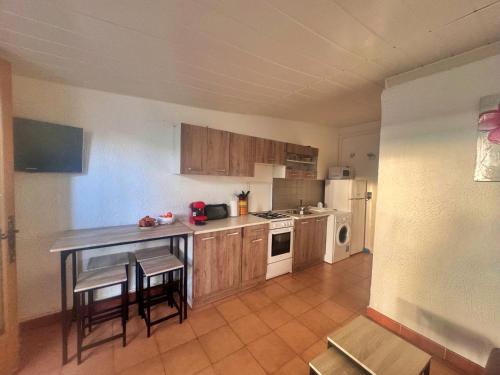 บริการและสิ่งอำนวยความสะดวก, Les pieds dans l'eau T2 A in กัลวี