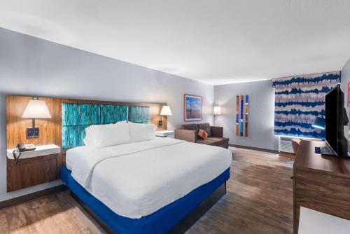 Hampton Inn Marion - image 2