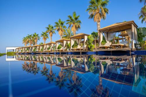 LAUR HOTELS Experience & Elegance - Tap to explore photos