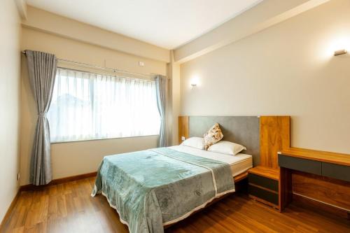 Two-Bedroom Apartment image 8