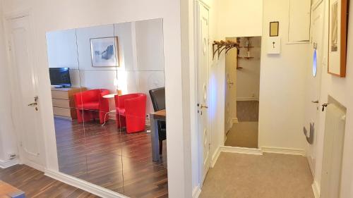 2 bedrooms, 4 beds