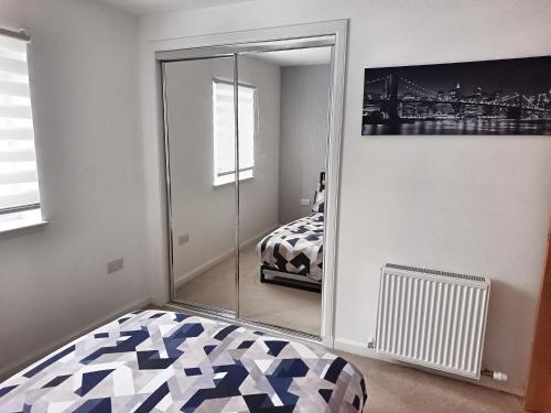 Modern 2 Bed Ground Floor by Lains Lettings