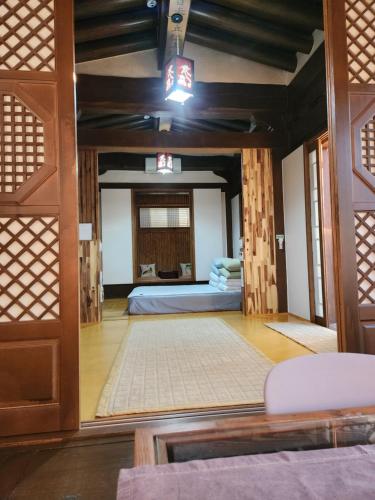 One-Bedroom House image 8