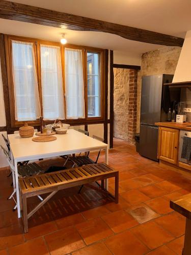厨房, Bayonne centre Grand appartement sur les quais in 巴约讷市中心