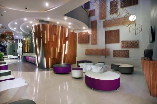 Shared lounge/TV area, favehotel Ahmad Yani Banjarmasin in Banjarmasin