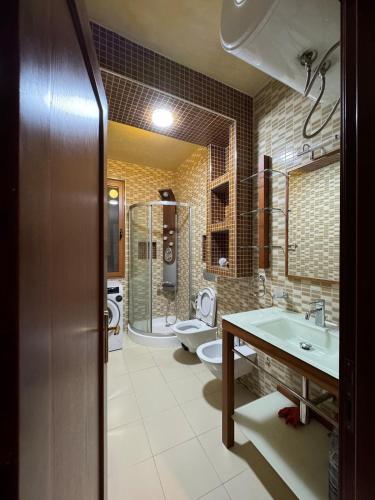 Urban Rustic Apartment in Blloku area, Tirana (fotografie 8)
