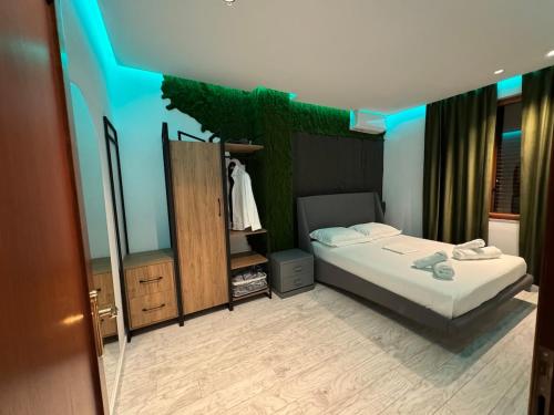 Urban Rustic Apartment in Blloku area, Tirana (fotografie 10)