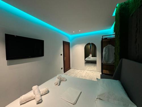 Urban Rustic Apartment in Blloku area - image 3