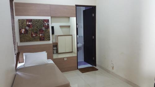 Five-Bedroom Villa image 3
