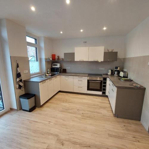 kuhinja, Ferienwohnung Schwerin, ruhig und zentral in West-stadt