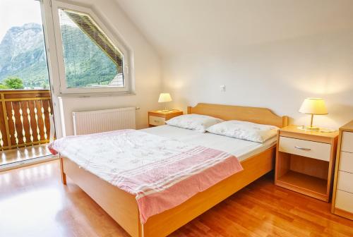 One-Bedroom Apartment with Balcony