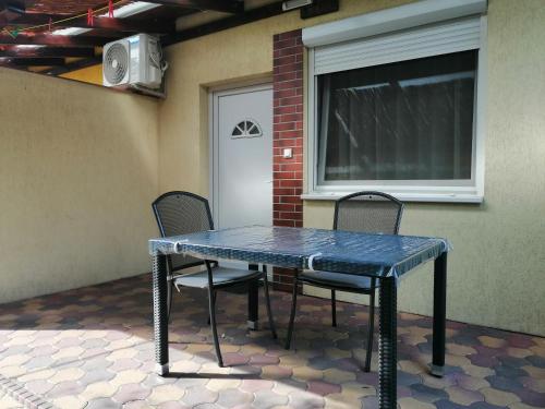 4 Barát apartman (4 Barat apartman) in Morahalom