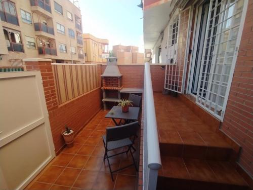 شرفة/ تراس, Estudio con terraza junto al mar in La Bolera