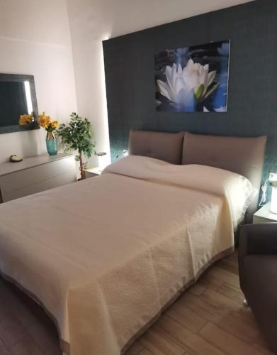 1 queen bed, 1 double bed