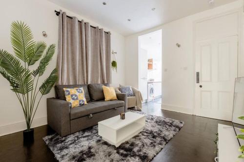 Cozy flat Near Paddington, Londra