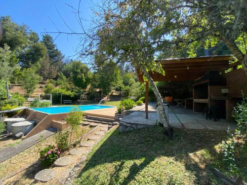 Casa amplia con piscina y quincho in Penco