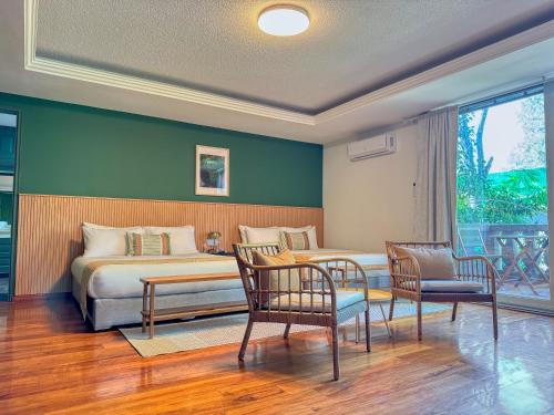 room detail thumbnail 0