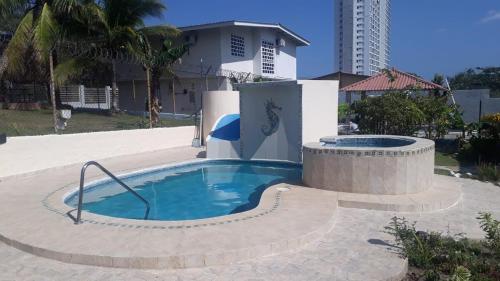 Cabaña Edalanis (Cabana Edalanis) in Nueva Gorgona