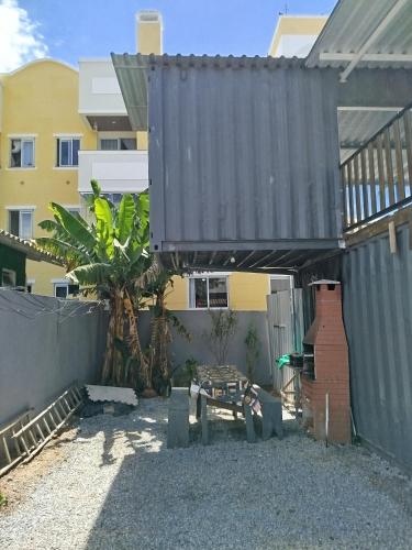 Exterior view, Casa proximo a Praia Morro das Pedras e Aeroporto com garagem para 2 carros in Pedrita