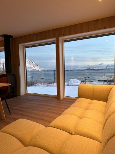 Lofoten Seaview apartment in Sennesvik