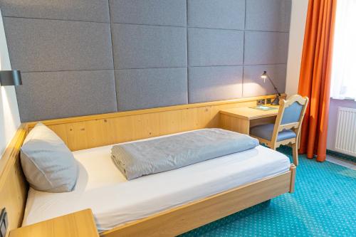 1 twin bed