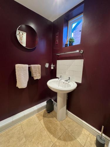 Cartref - Fully equipped and stunning town flat - Tap to explore photos
