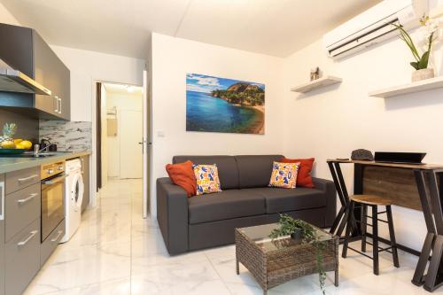 Konyha, La Petite Anse - Plage - Wifi- Host Provence in La Ciotat