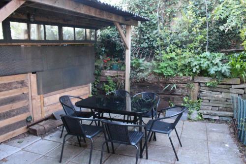 設施, Cosy cottage full of charm in 科爾福德中心