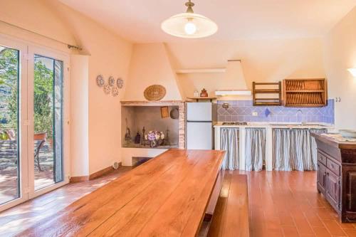 2 bedrooms, 4 beds