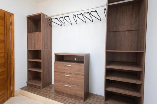 Beautiful house with swimming pool, jacuzzi, pickleball court and steam room Beautiful house with swimming pool, jacuzzi, pickleball court and steam room