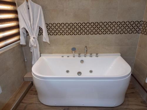 Zebra Résidence (Zebra Residence) in Niaga