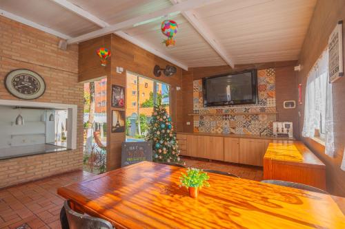 Ресторан, Guaruja Hostel in Гуаружа