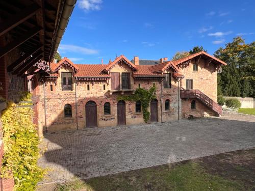 Gîte de charme au château gîte à louer Saulzet-le-Chaud