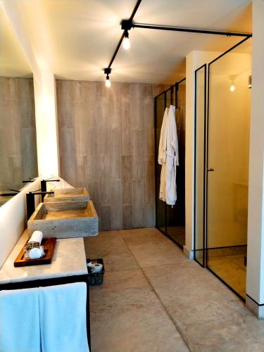 632929376 Hotel Tila