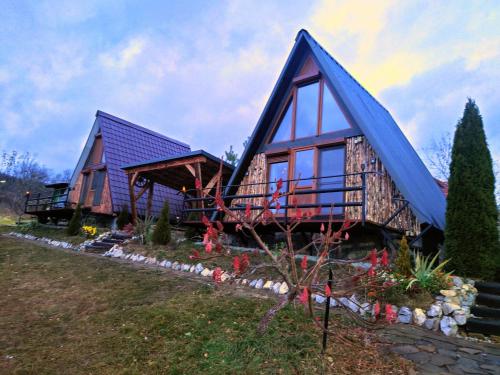 Razele Trascaului in Valea Manastirii