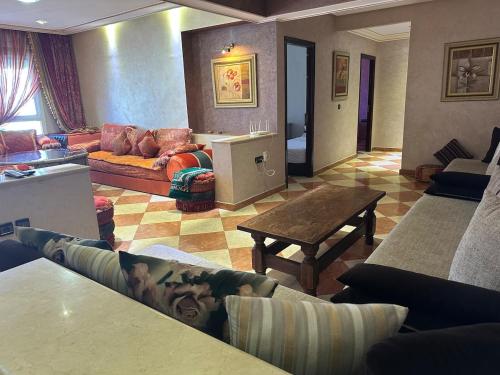 Superbe appartement trois chambres sur la corniche de Tanger