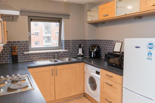 PARKING & GAMES City Centre Sleeps 6, Wolverhampton (foto 8)