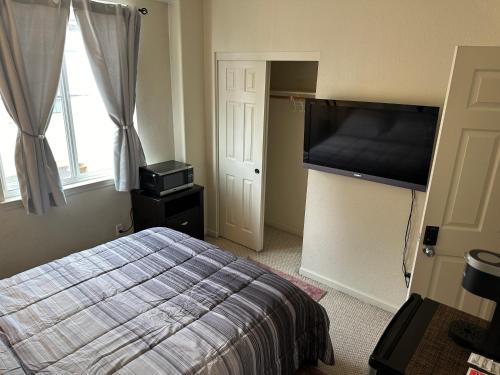 Have a comfortable stay! near California Színház