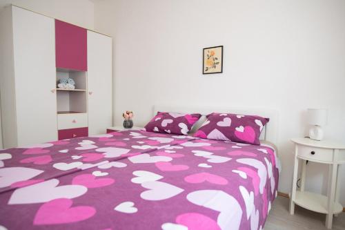 One-Bedroom Apartment - Sea Side image 9