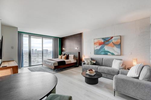 AVA SUITE 37th FLR STRIP VIEW BALCONY Palms Place, Лас-Вегас (фото 10)