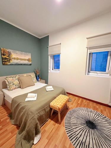Downtown A whole house duplex designed for remote work and near metro lapa, Oporto