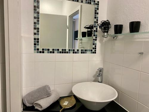 Comfort Single Room image 10