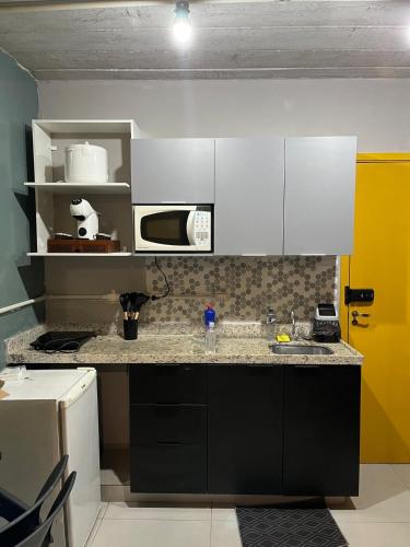 One-Bedroom Apartment image 9