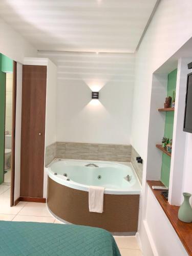 Casa Figueira na Pedra - SPA Suites near Morro da Lagoa