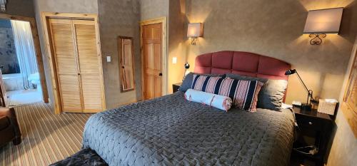 Curated Lux Treetop Sundance Ski cabin Curated Lux Treetop Sundance Ski cabin