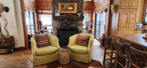 Curated Lux Treetop Sundance Ski cabin Curated Lux Treetop Sundance Ski cabin