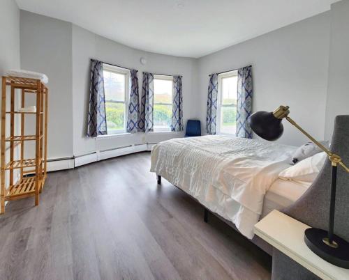 Elegant Retreat Where Relaxation Embraces Design in Springfield