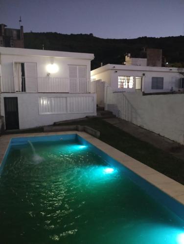 Casa con Pileta